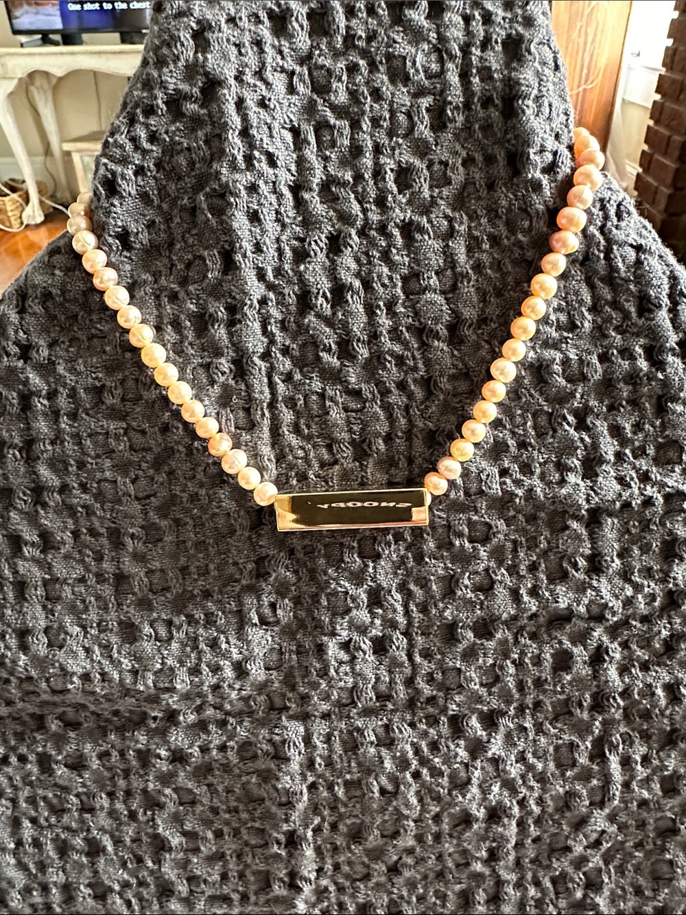 Rosalie pink pearl necklace with removable gold bar